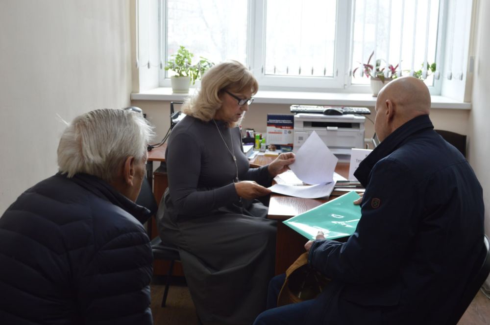 Сегодня, 25 марта, в общественной приёмной Партии «Единая Россия» Ворошиловского района города Донецка личный приём провела руководитель Управы Ворошиловского внутригородского района Администрации городского округа Донецк...