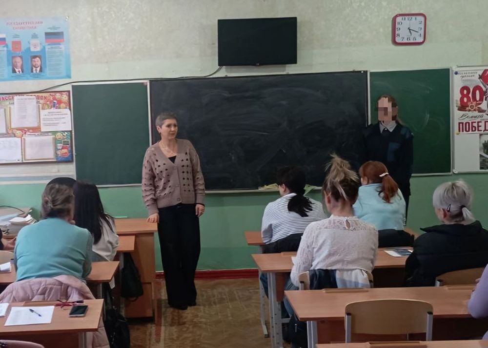 Иван Адамец: В рамках работы по профилактике терроризма и экстремизма в подростковой среде, заместитель руководителя Управы Куйбышевского внутригородского района Елена Строганова и начальник филиала по Куйбышевскому району...