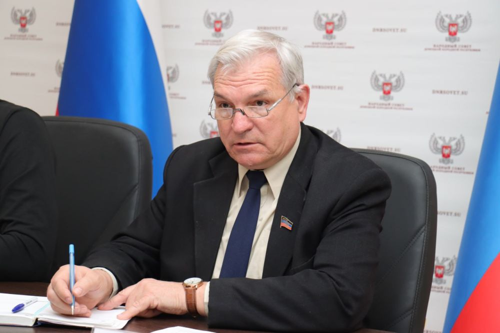 В Народном Совете обсудили стандарты защиты беременных в чрезвычайных ситуациях