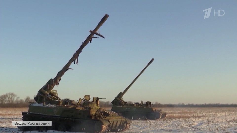 Российская армия нанесла удары по аэродромам и цехам производства дронов врага