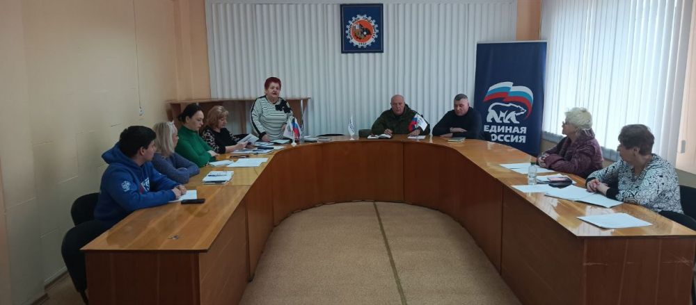 Юрий Будрин: Сегодня, 28 марта 2025 года, в рамках проектов "Старшее Поколение" и "Историческая память", реализуемых Всероссийской политической партией Единая Россия, в Управе Кировского внутригородского района Администрации...