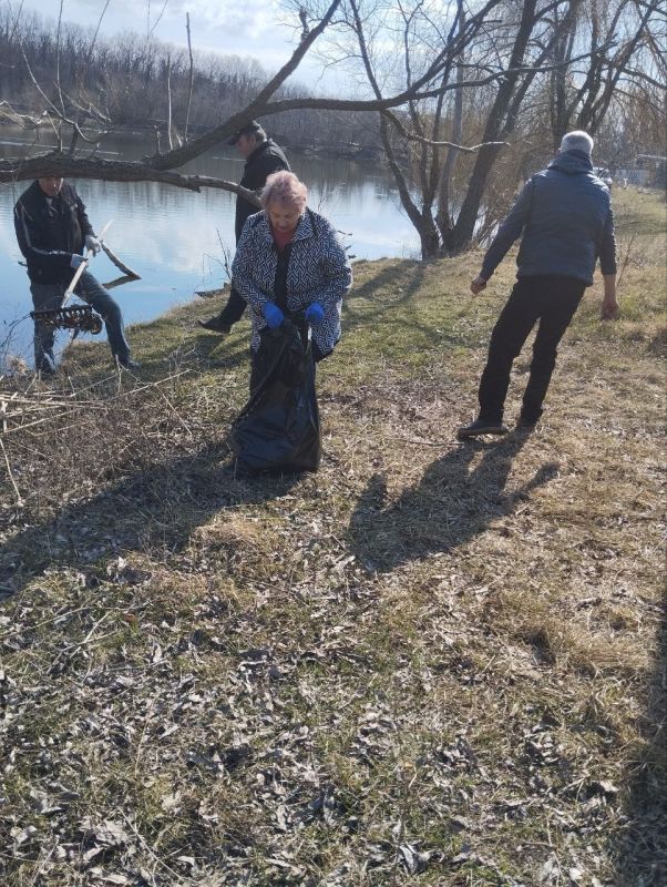 Юрий Будрин: В субботнике приняли активное участие неравнодушные жителям Кировского района г. Донецка!