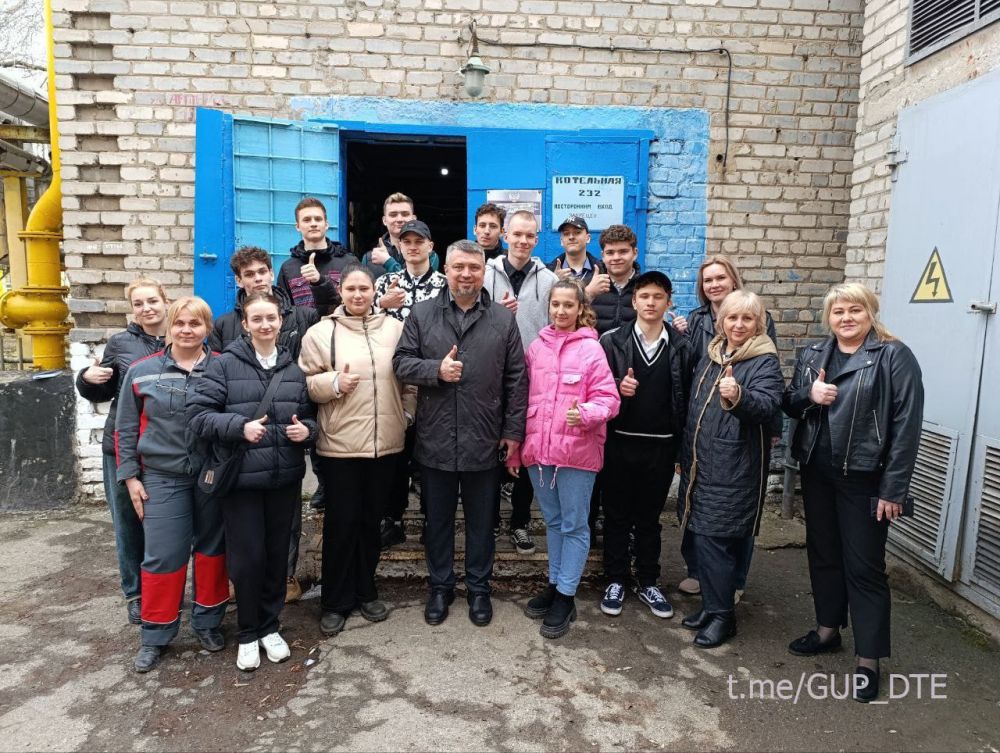 «ТЕХНОЛОГИЧЕСКИЕ НЮАНСЫ ПОДАЧИ ТЕПЛА, ВЫБОР ПРОФЕССИИ И ПЕРСПЕКТИВЫ РАБОТЫ В «ДОНБАССТЕПЛОЭНЕРГО»: ДЛЯ СТАРШЕКЛАССНИКОВ ПОДШЕФНОЙ ДОНЕЦКОЙ СПЕЦИАЛЬНОЙ ШКОЛЫ-ИНТЕРНАТА №19 ПРОВЕЛИ ЭКСКУРСИЮ НА ОБЪЕКТЫ ТЕПЛОСНАБЖЕНИЯ