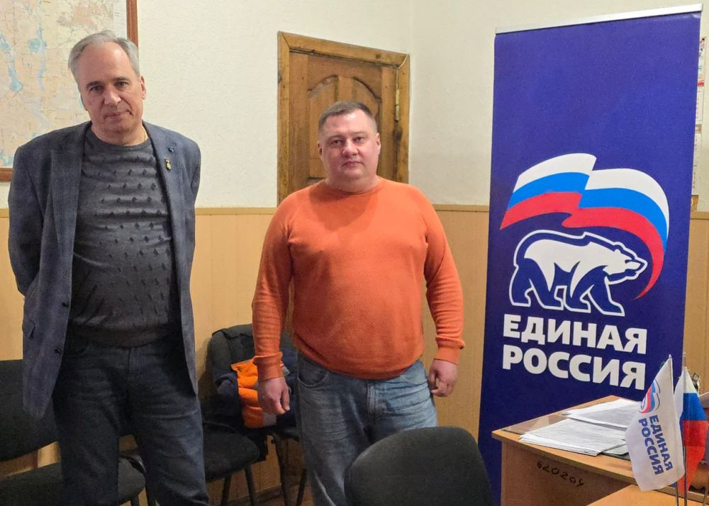 Руководитель Управы Куйбышевского внутригородского района Иван Адамец и депутат Донецкого городского совета Валерий Солодовников провели встречу с трудовым коллективом Куйбышевского РТС филиала «Донецктеплосеть» ГУП...