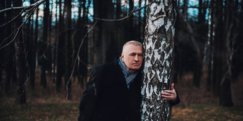 Андрей Крамар: Один из основоположников многопартийной политической системы нашей страны, государственник и искренний патриот России, обеспокоенный судьбой нашей Родины, и главный «пророк политического Олимпа», чьи точные...