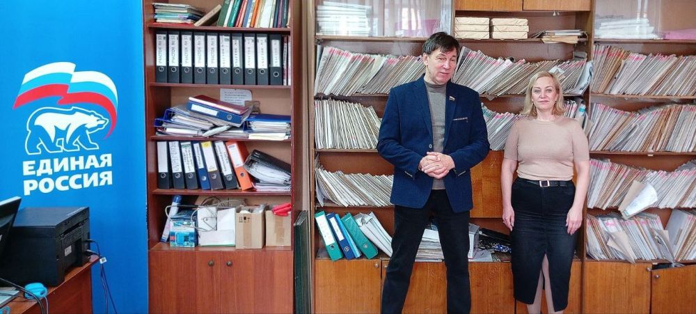 Наталья Бегуненко: В четверг, 3 апреля, руководитель Управы Петровского внутригородского района Администрации городского округа Донецк Бегуненко Наталья Ивановна провела встречу с трудовым коллективом Петровской районной...