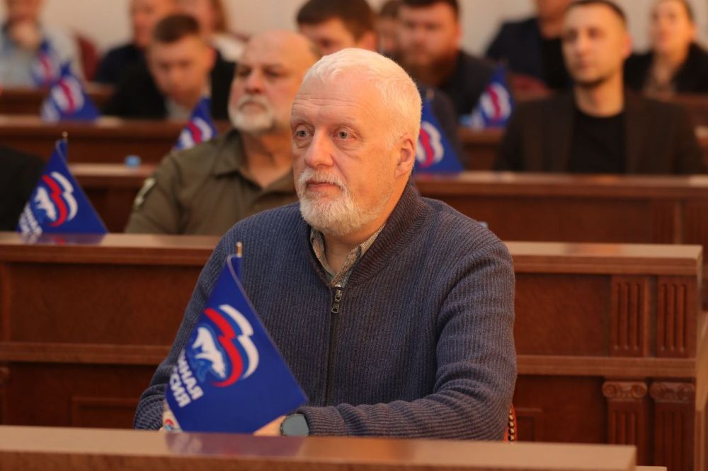 Андрей Бедило: На сегодняшнем пленарном заседании Народного Совета ДНР были приняты ряд Законов ДНР, Постановлений НС ДНР и даны отзывы на Федеральные законодательные акты