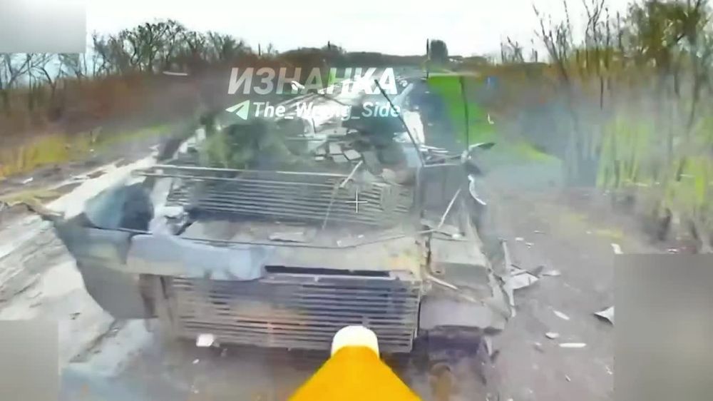 Уничтожение двух танков Т-72 ВСУ с применением FPV-дронов в районе н.п. Веролюбовка и н.п. Константинополь Донецкой области