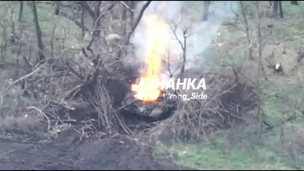 Владислав Шурыгин: Минус ещё пара танков Т-72 ВСУ, уничтоженных с применением FPV-дронов в районе н.п. Веролюбовка и н.п. Константинополь Донецкой области