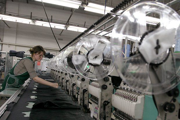 Производитель спецодежды «Булава» купил четыре фабрики «Глории Джинс» в России