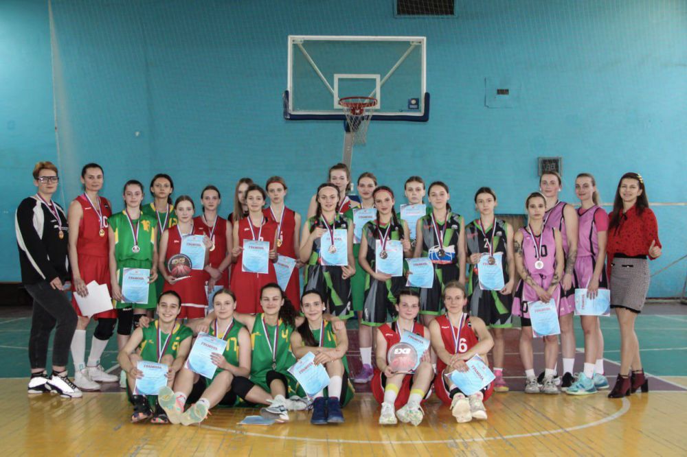 На выходных, 5-6 апреля, в Донецке состоялся финальный этап Чемпионата ДНР по баскетболу 3х3 среди команд девушек!