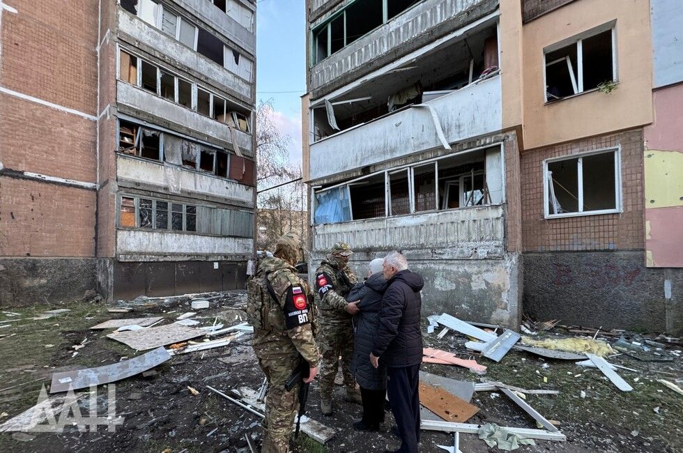 Из-за взрыва на северо-западе Донецка погиб человек, повреждены жилые дома