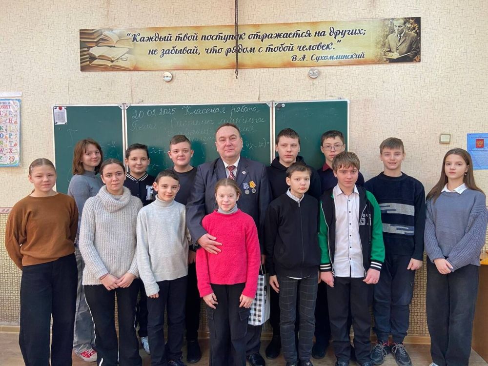 Мы продолжаем знакомить наших читателей с героями рубрики "Куём Победу вместе"