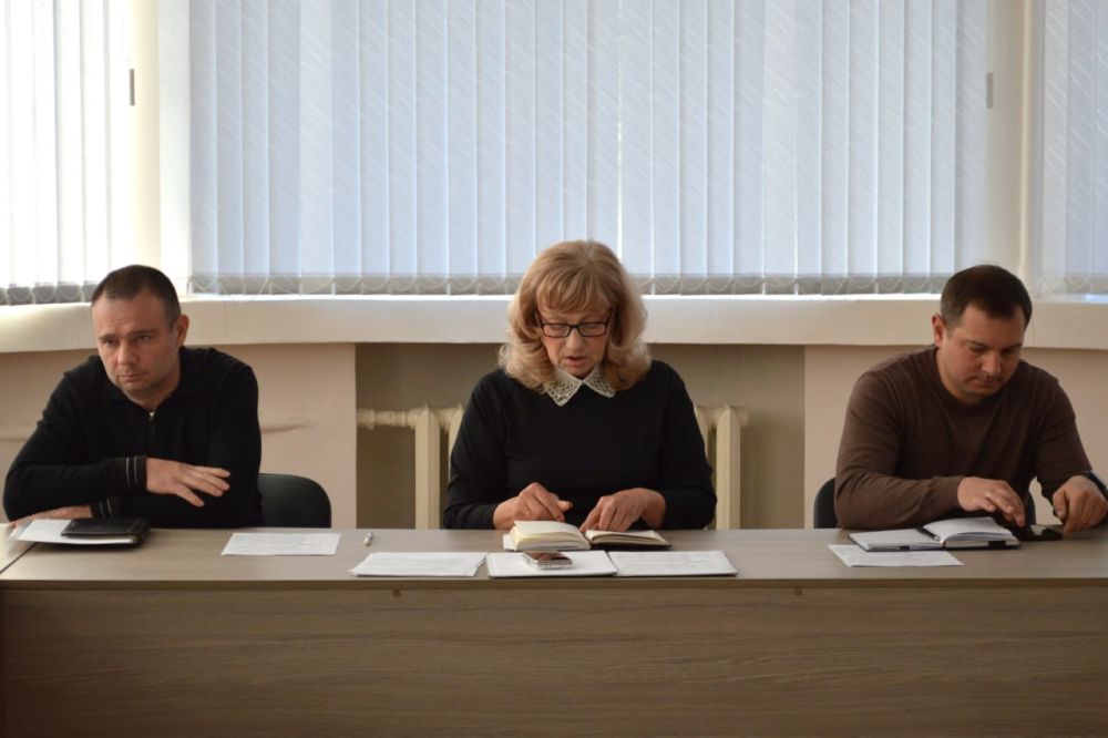 Татьяна Копылова: Сегодня, 9 апреля, на аппаратном совещании Управы Ворошиловского внутригородского района Администрации городского округа Донецк обсуждались вопросы жизнедеятельности района, а именно: