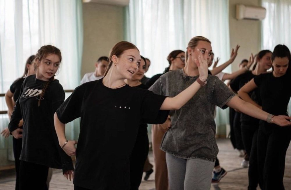 Музыка, танцы и театральное искусство: Ведущие артисты ДНР провели мастер-классы на фестивале «Студвесна Донбасса - 2025»