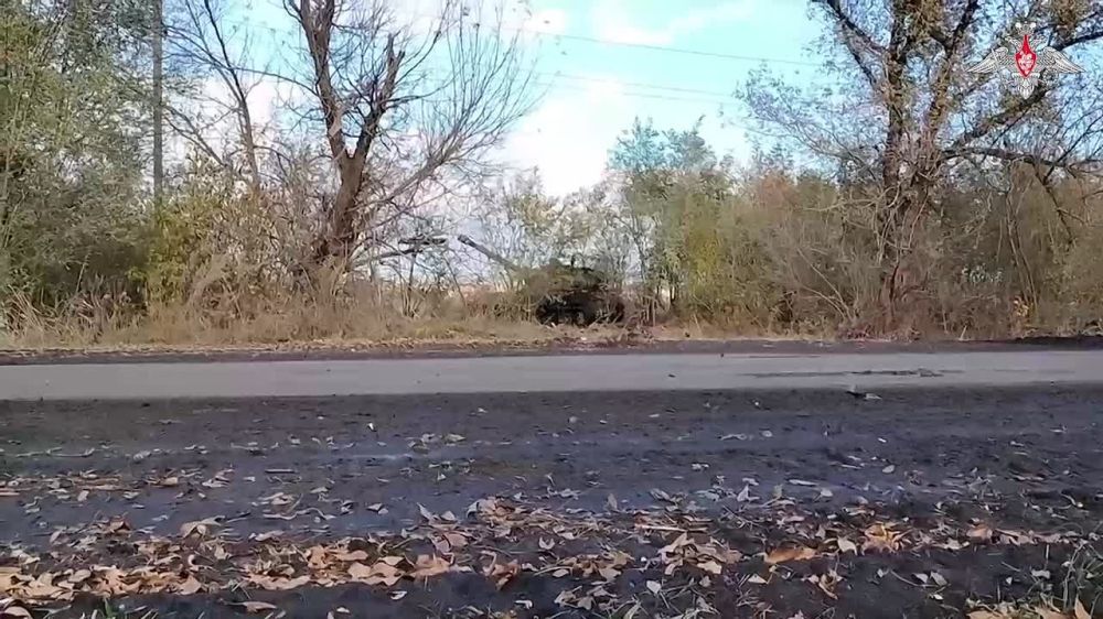 Минобороны России: Расчеты САУ 2С3 «Акация» уничтожают позиции ВСУ на Южно-Донецком направлении