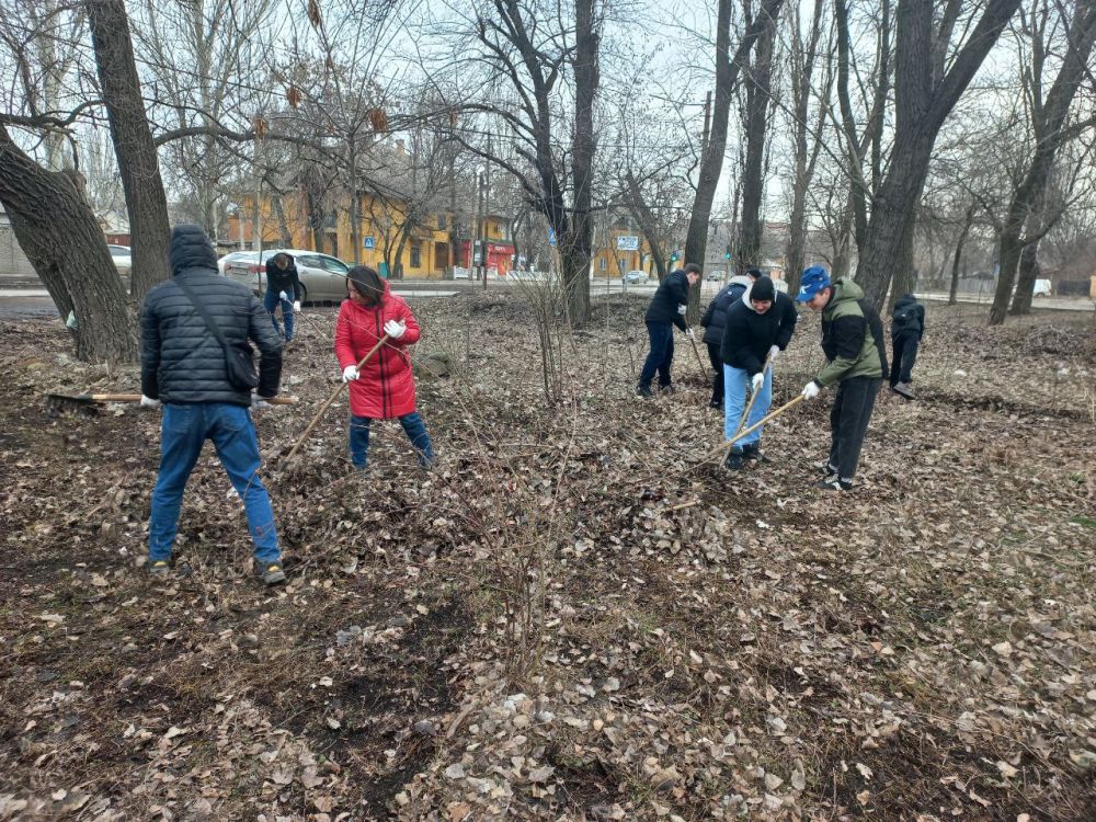 Зеленый субботник в Пролетарском районе