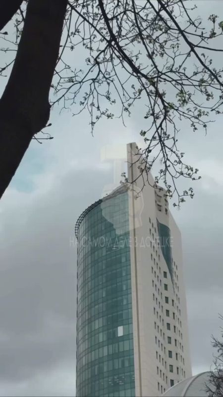 Донецк — это люди, смотрящие в даль! Мирных снов!