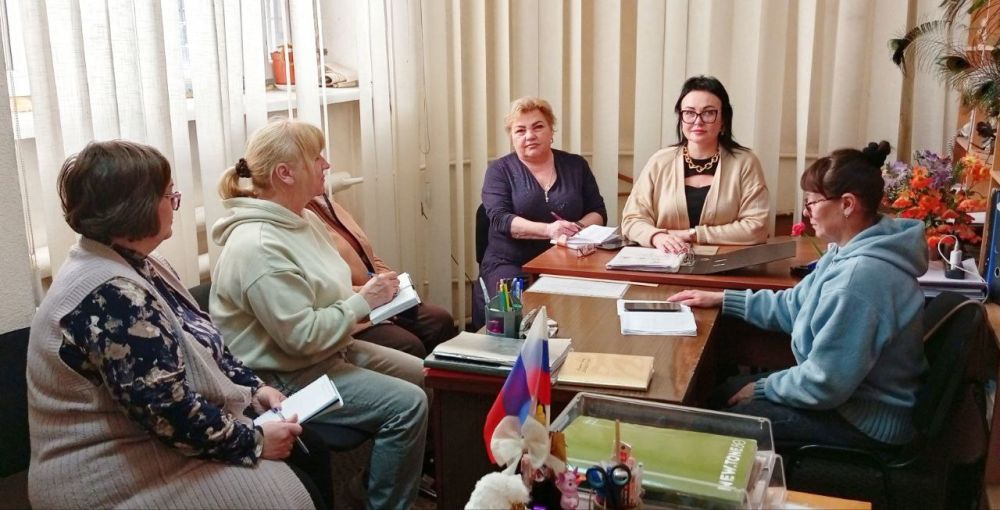 Наталья Бегуненко: В пятницу, 11 апреля, управляющий делами Управы Петровского внутригородского района Администрации городского округа Донецк Татьяна Александровна Мацан совместно с председателем «Совета Петровской районной...