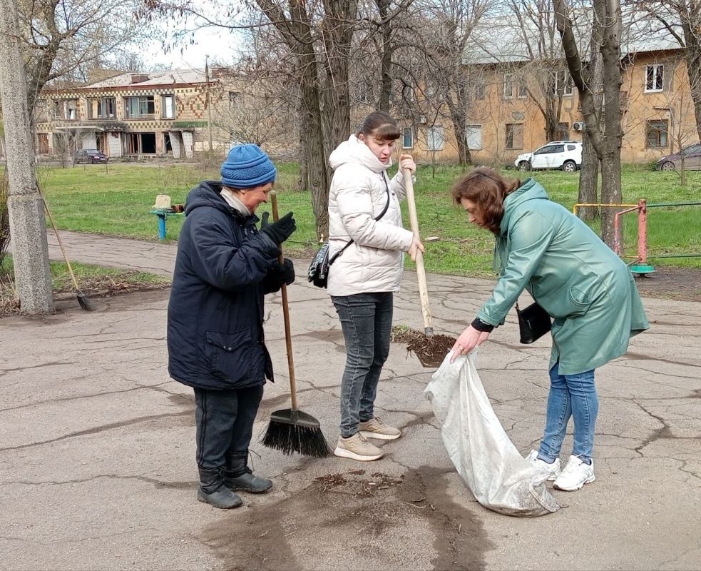 Наталья Бегуненко: Субботник жилищно-коммунальных предприятий Петровского района
