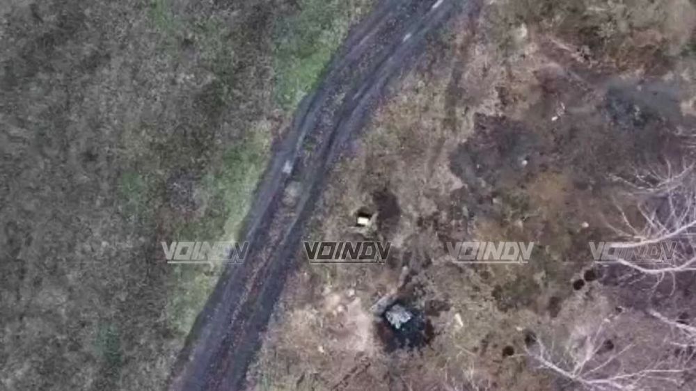 Операторы БпЛА 14 отдельной гвардейской бригады спецназа группировки "Восток" уничтожили живую силу и терминалы "Starlink" на Южно-Донецком направлении