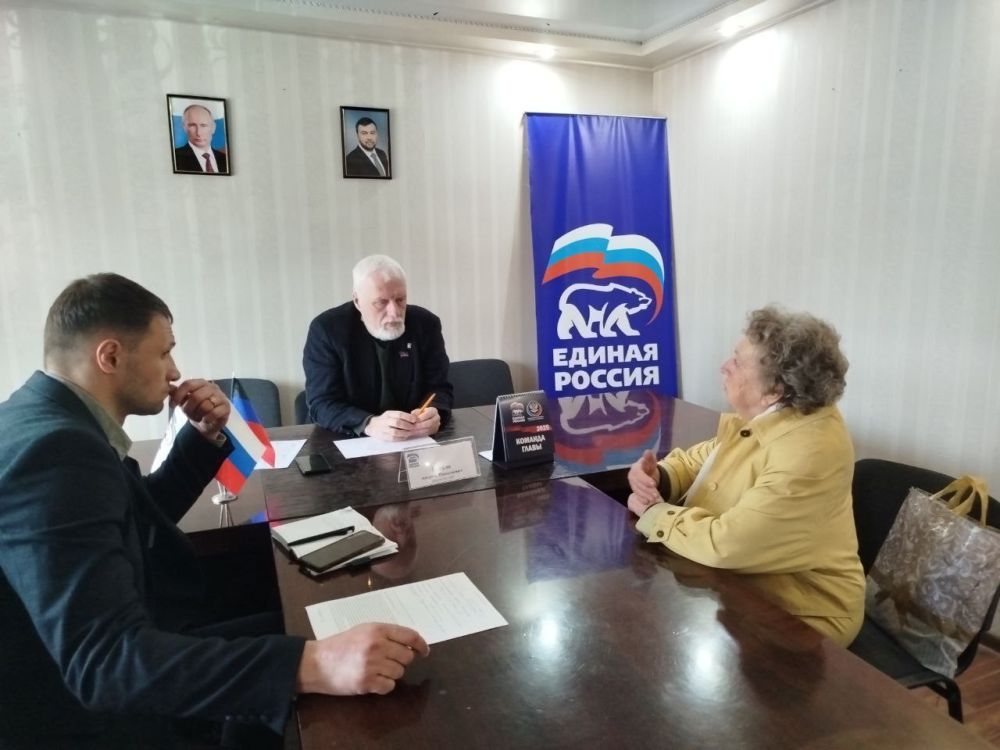 Андрей Бедило: Провел прием на округе в г.о. Торез. Обсудили вопросы развития спорта в городе