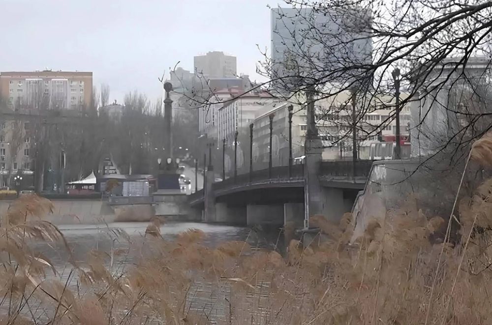 Мост через Кальмиус в Донецке отремонтируют к 1 сентября