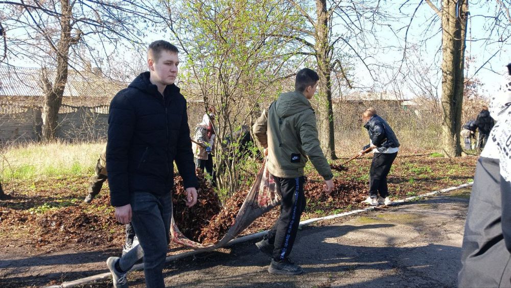 Елена Рязанцева: Будем помнить!. В рамках подготовки к празднованию 80-летия Победы в Пролетарском внутригородском районе городского округа Донецк состоялась акция «Будем помнить!»