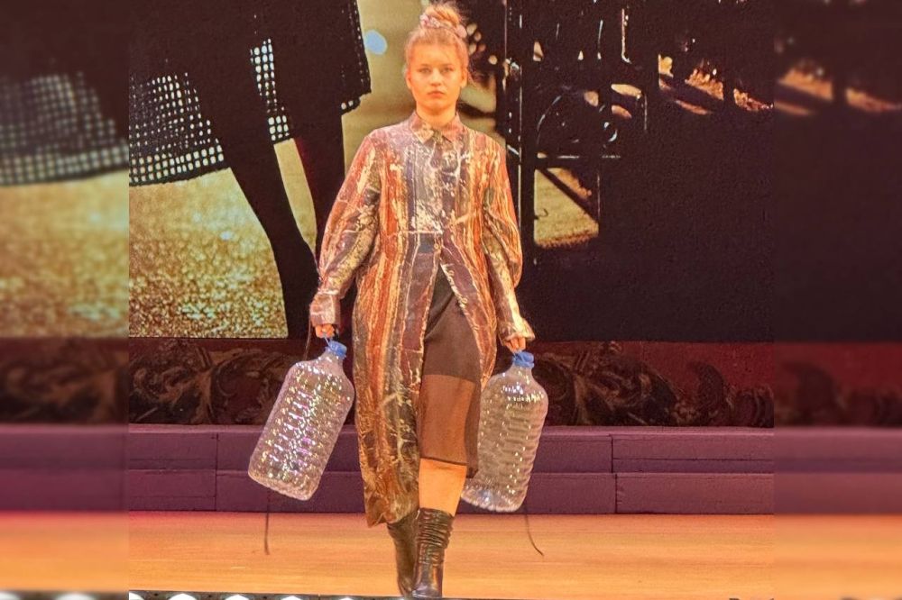 Кокошники, вечерние туалеты и модели с баклажками: В Донецке прошла «Неделя моды Донбасса – Возрождение»