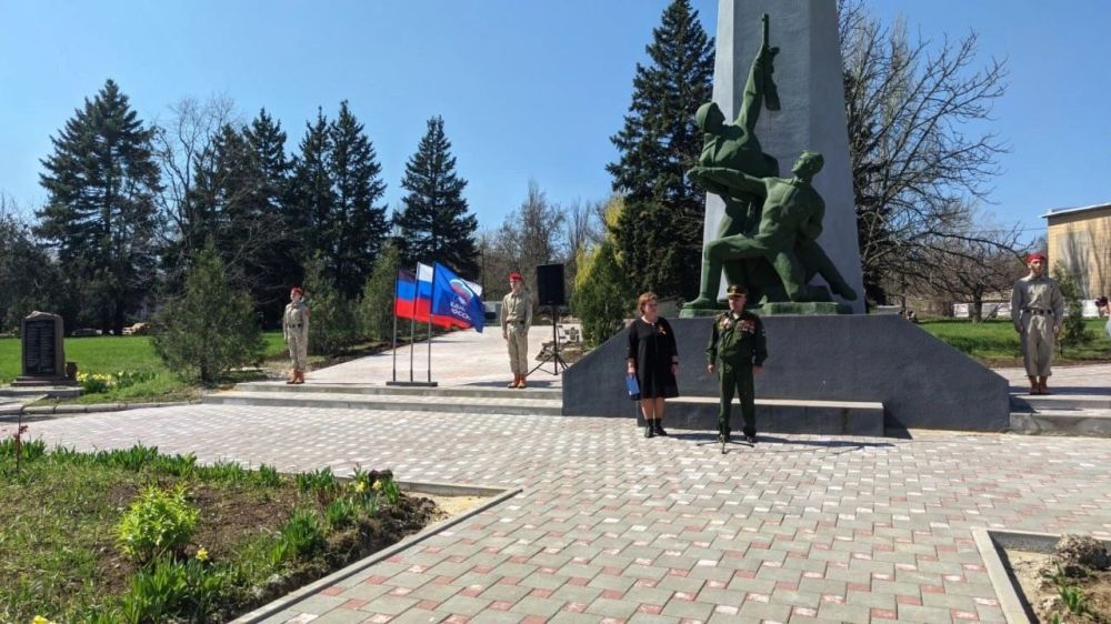 Юнармейцы участвуют в акции Автопоезд Победы