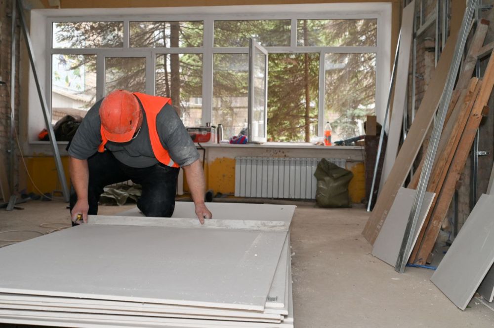 Марат Хуснуллин: В Торезе ДНР до конца 2025 года восстановят 12 объектов инфраструктуры