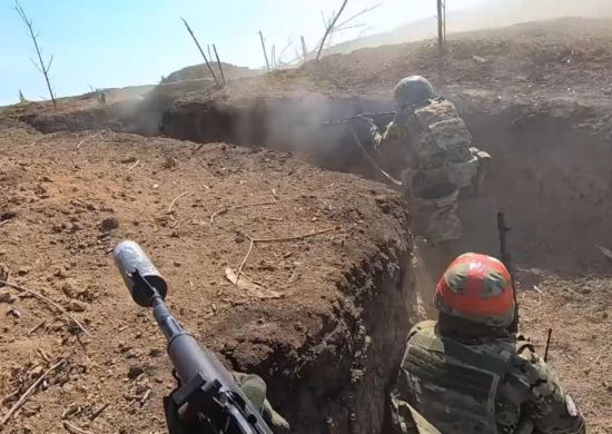 Военнослужащие штурмовых подразделений группировки войск «Восток» в ходе продвижения на Южно-Донецком направлении захватили опорный пункт ВСУ