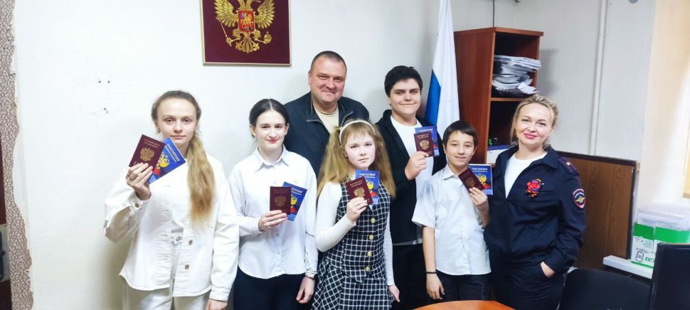 Юрий Будрин: Сегодня, 17 апреля 2025 года, руководитель Управы Кировского внутригородского района Администрации городского округа Донецк Алексей Дмитрюк и начальник 5 отделения (по обслуживанию Кировского района г. Донецка) ...