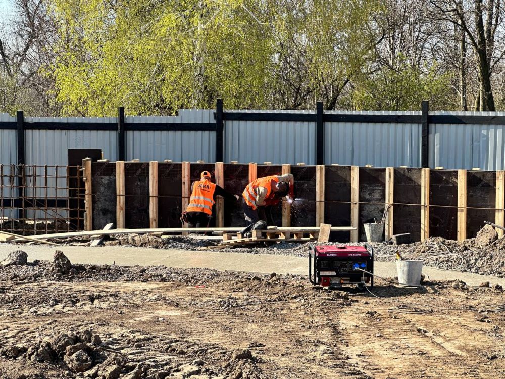 Ко Дню освобождения Донбасса на кладбище «Донецком море» появится новый мемориал, сообщил зампред Правительства ДНР, председатель РВИО в ДНР Владимир Ежиков