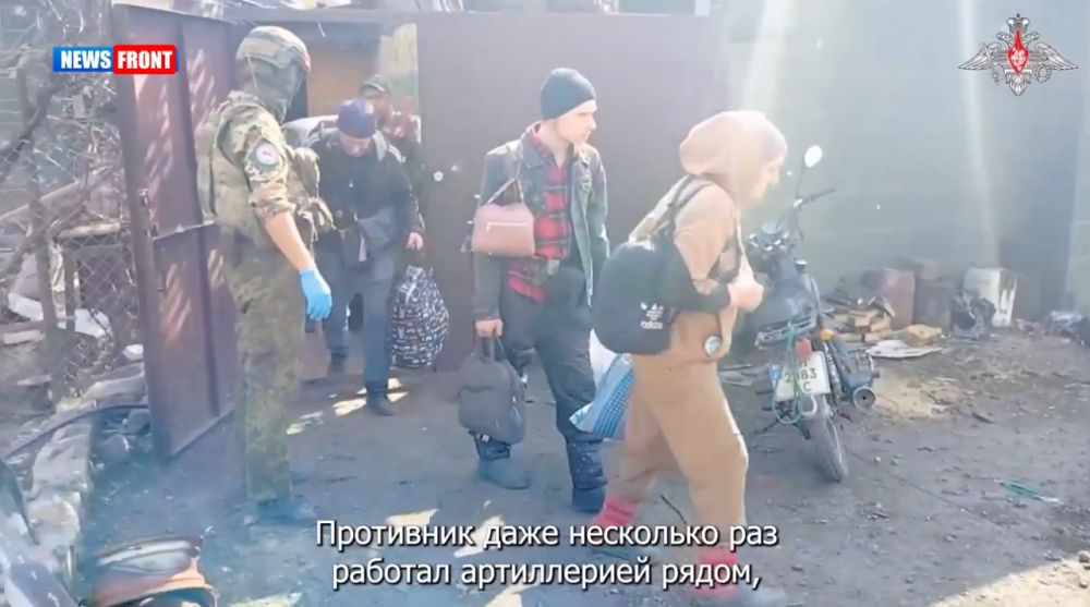 Бойцы «Востока» эвакуировали группу жителей из Константинополя