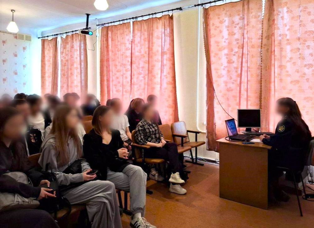 Сотрудники УИИ по Пролетарскому району г. Донецка провели профориентационное мероприятие со школьниками