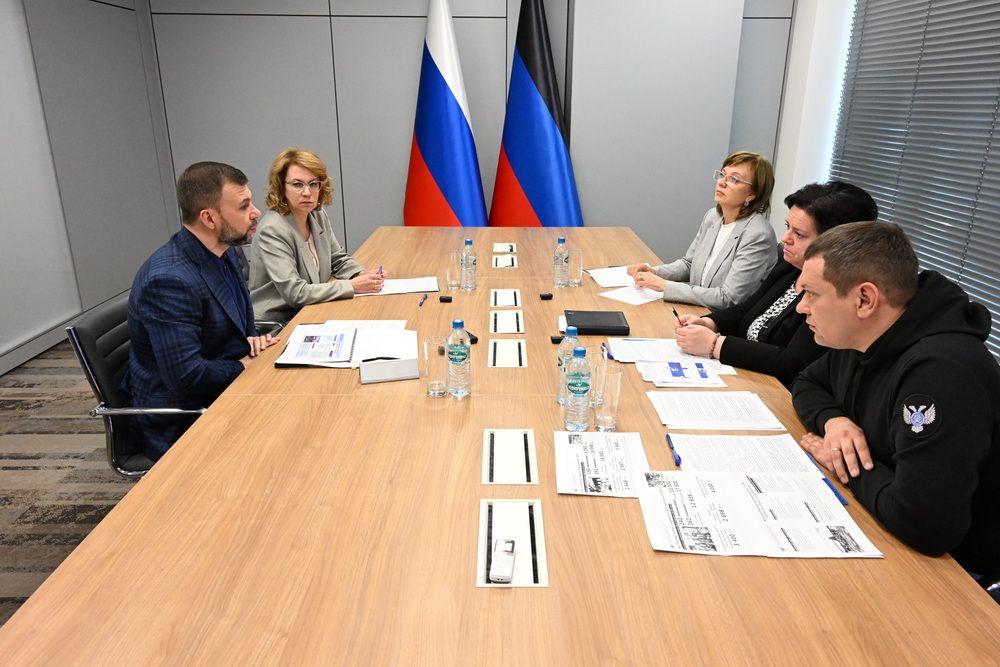 В регионе уделяется особое внимание оздоровлению детей: Денис Пушилин провел совещание по оздоровительной кампании 2025 года