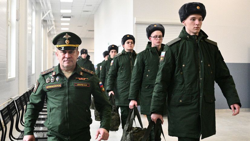 «В течение года»: Путин подписал закон об исполнении решения о призыве на срочную службу