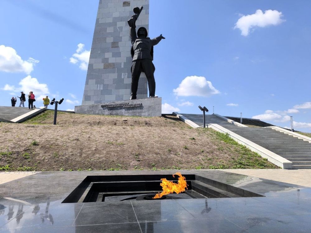 Ветераны совместно с семьями почтили память героев-защитников Саур-Могилы