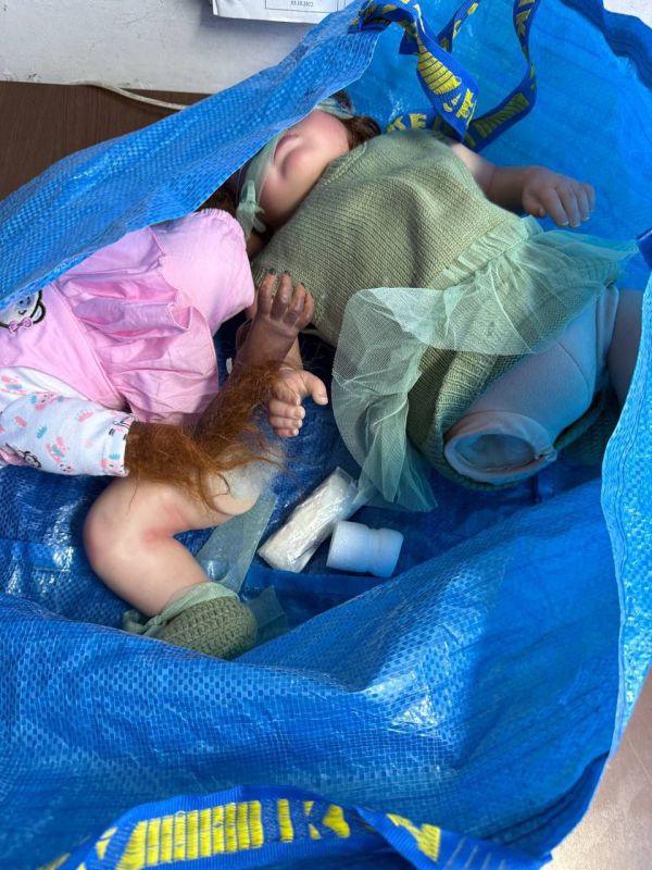 Псковские таможенники в рамках совместных с УФСБ России по Псковской области мероприятий обнаружили у пассажирки из Латвии метадон в детских игрушках