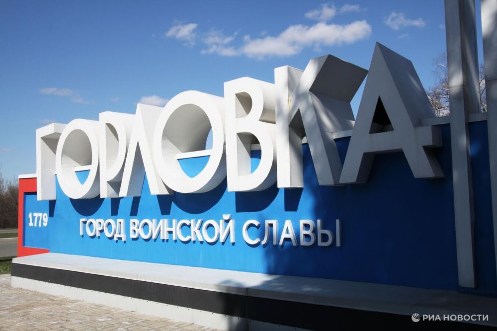 Труппа Запашных собрала фуру гуманитарной помощи в Горловку