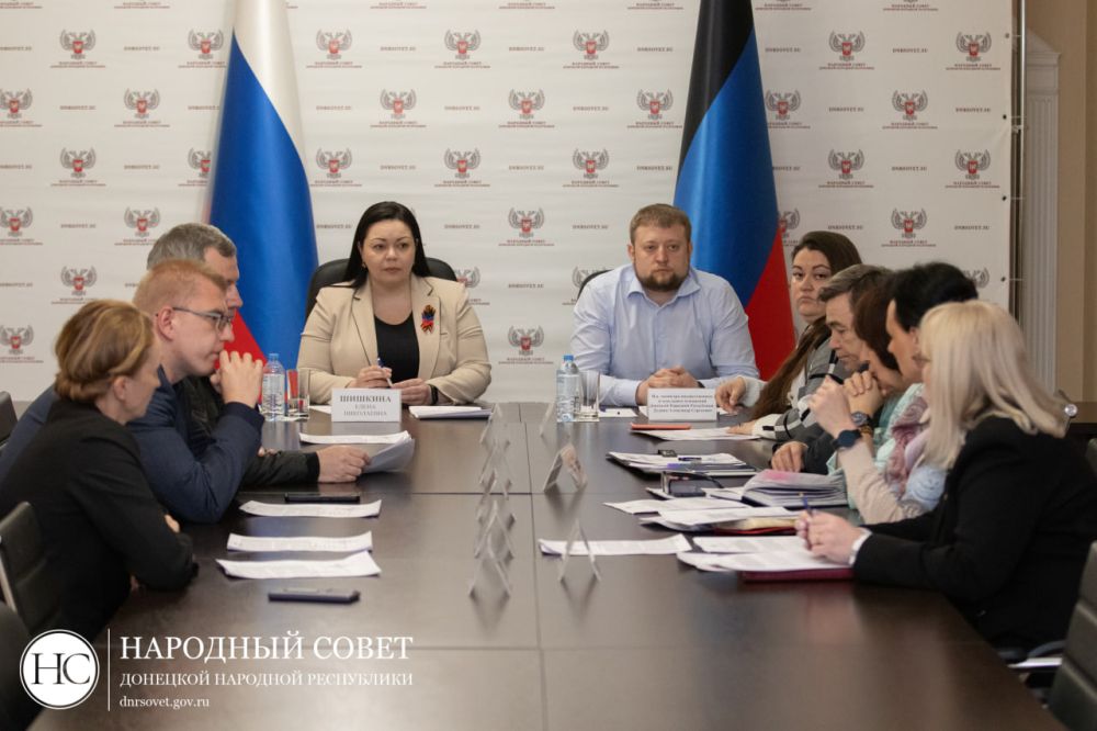 Парламентарии обсудили вопросы обеспечения компенсационным жильем в ДНР