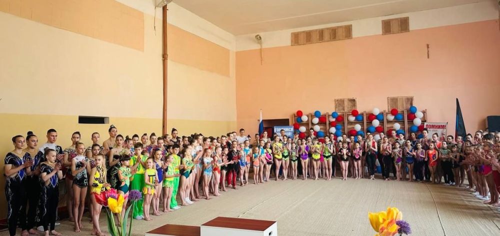 В рамках проекта «Детский спорт» ВПП «Единая Россия» в городском округе Макеевка 26-27 апреля прошел Открытый Чемпионат по спортивной акробатике городского округа Макеевка, посвященный 80-летию Победы в Великой...