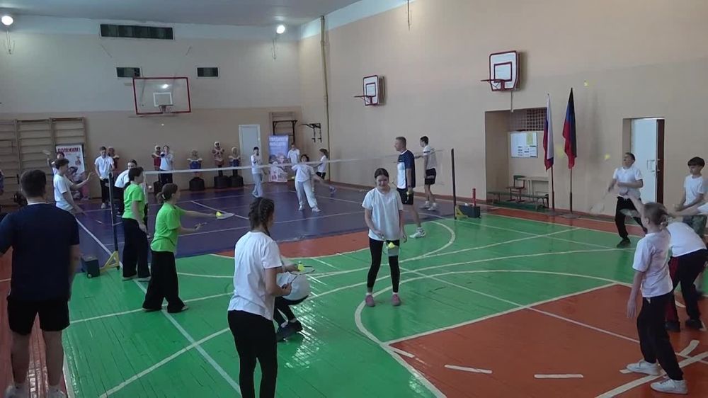 Сегодня в макеевском лицее №2 положили начало интересному и полезному мероприятию