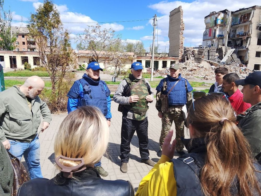 Единая Россия помогает решить проблемы жителей Курахово