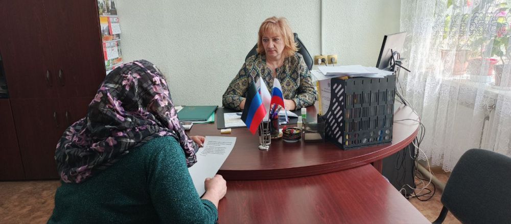 Юрий Будрин: Сегодня, 30 апреля 2025 года, управляющий делами Управы Кировского внутригородского района Администрации городского округа Донецк ДНР Людмила Аринович провела личный прием граждан