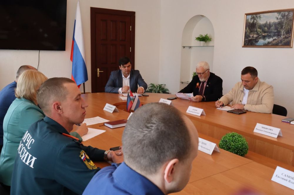 Андрей Бедило: Принял участие в аппаратном совещании администрации городского округа Торез