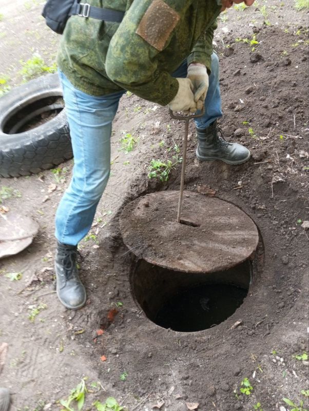 Иван Адамец: Специалисты коммунальных служб занимаются поддержанием инфраструктуры и улучшением облика Куйбышевского района, выполняя работы по ликвидации аварий и благоустройству