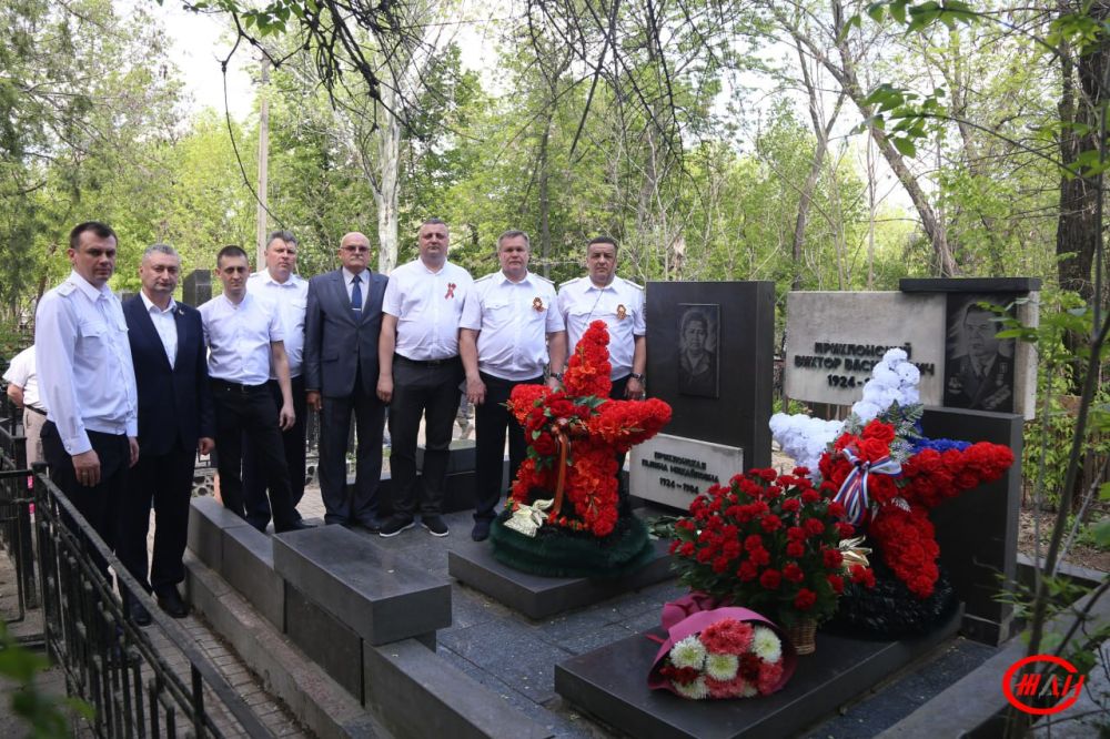 Железнодорожники почтили память основателя Донецкой детской железной дороги Виктора Приклонского