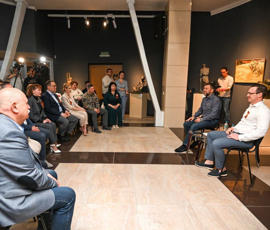 Денис Пушилин обсудил с руководителями медицинских учреждений вопросы развития системы здравоохранения